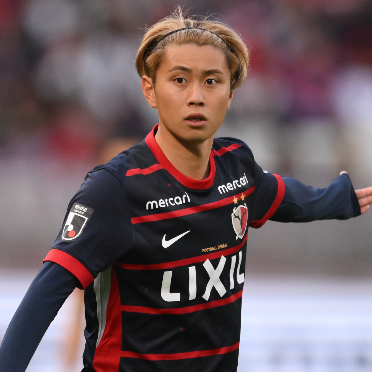GoalJP_Official's tweet photo. 🇯🇵 海外移籍へ ✈

鹿島アントラーズのMF荒木遼太郎、海外クラブへの移籍を前提とした手続きと準備のため、チームを離脱することに。

2024年にはパリ五輪にも出場。「明治安田百年構想リーグ」では16試合1得点となっていた。