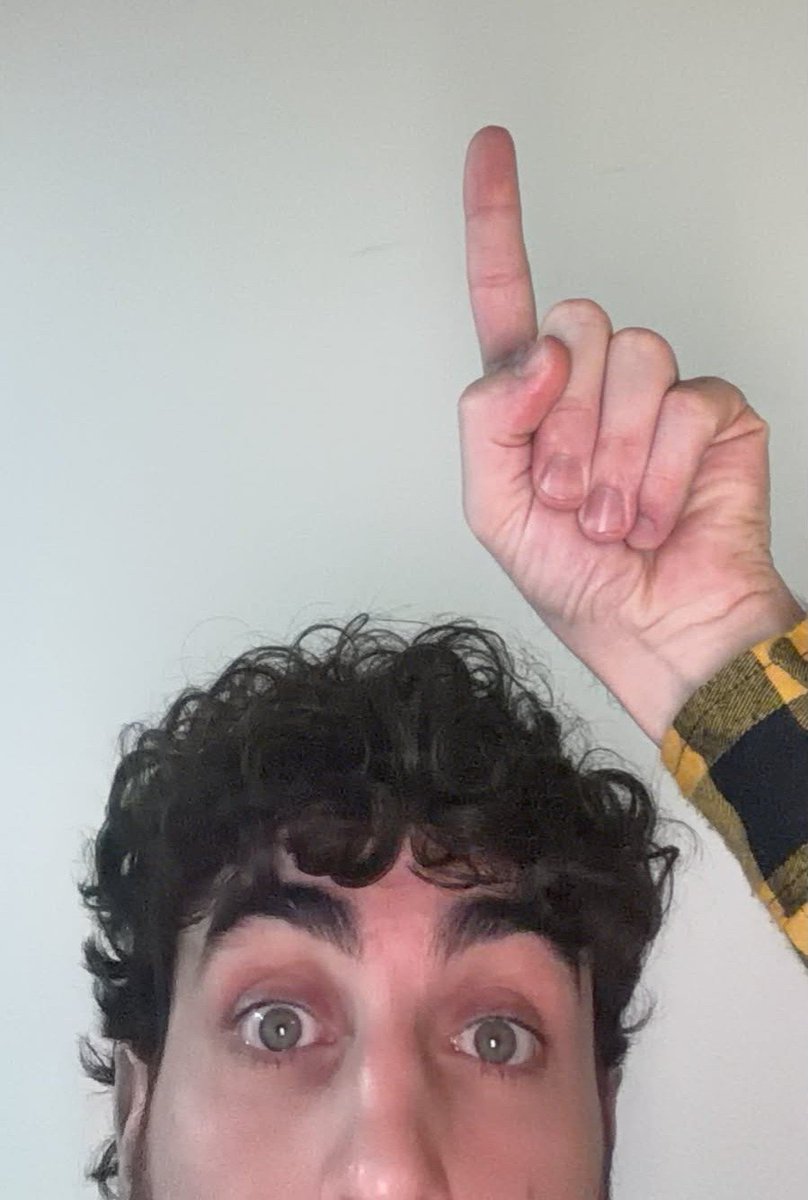 shepstargirl's tweet photo. ulises ya llegó a los 3,1K en su nuevo canal ya recuperó lo que tenía del otro 👏🏻🌵 si aún no se sumaron vayan ya mismo que manda pavadas y cosas de #granhermano 👇🏻 #apóstoles https://t.co/giMjUouVKk https://t.co/hLLIurDdYY