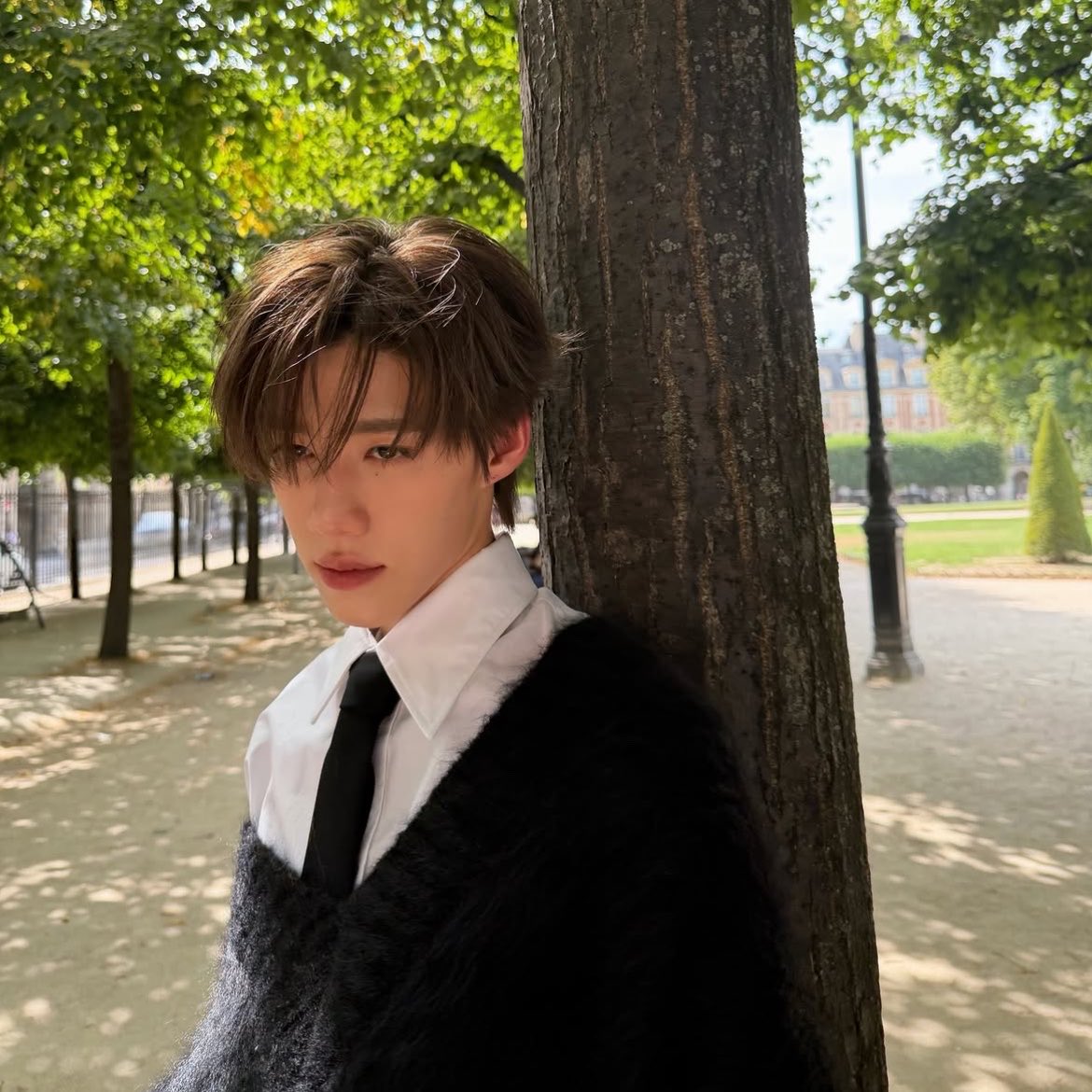 contentnotfnd's tweet photo. when paris meets london mak ah 🥹🍃 https://t.co/YutxRyLAB8