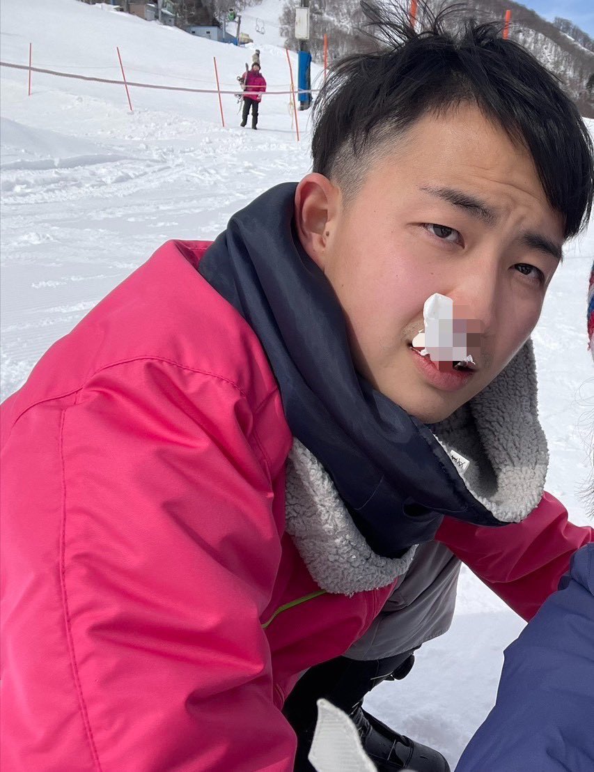 meidaibuken's tweet photo. 【La,581 たくあさ】

🚿たくお
漢。舞研人とは思えないくらい瞳が澄んでいるが、SHYなので目を合わそうとするとチャチャロックで威嚇してくるらしい。頭は弱いが正義感は強い。新幹線チケットを1人で買えない。来年の夏全まで大阪に在住するらしい。
 #コールドシャワー https://t.co/qxPgMy3Za3