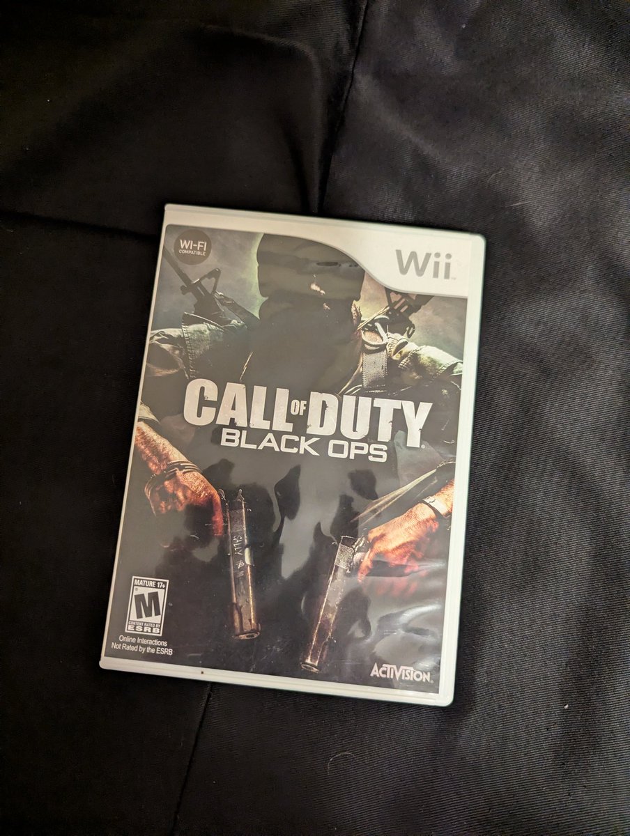 Ghostmcyt's tweet photo. nah im good i already own it physically https://t.co/Gbfyz3LvHI