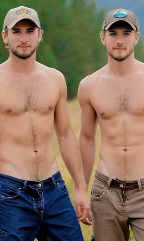 ricky_bowman's tweet photo. Hot bros! 🔥🔥 https://t.co/qaR9HTbiT0