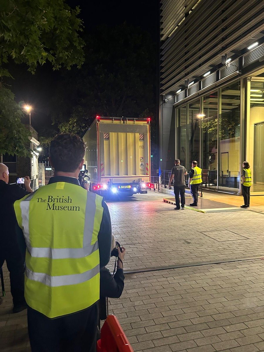 George_Osborne's tweet photo. I can confirm that The Bayeux Tapestry has just arrived safely and securely at the British Museum https://t.co/5FCflDpId1