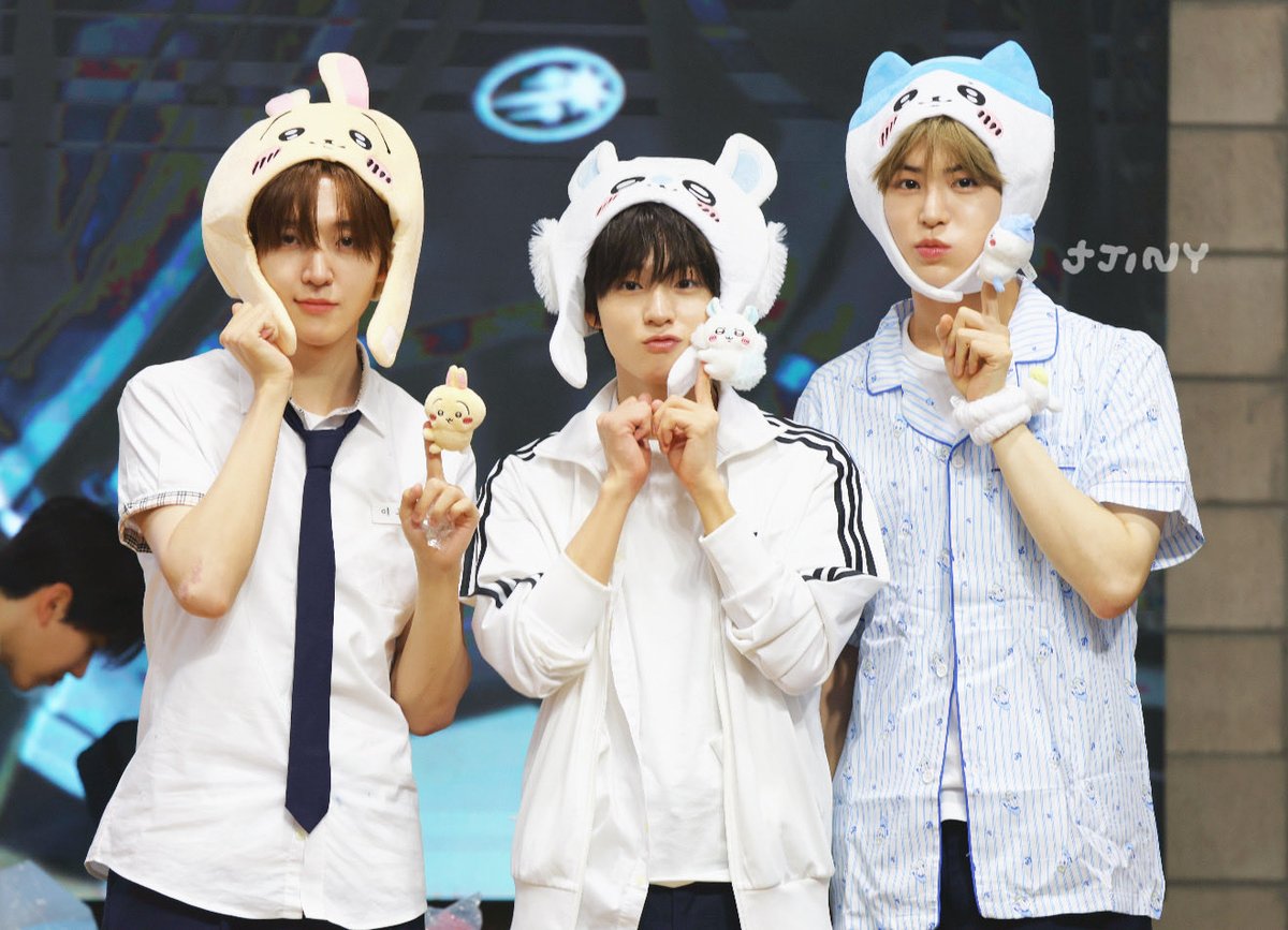 hyeon_jjiny's tweet photo. 260705 메이크스타 대면 민동주🐶🐰🐱💙🩷💛

치이카와로 변해버린 민제동현이주💙🩷💛

#조합명이_아직_없나봐요
#응애즈 #민듀

#킥플립 #민제 #동현 #케이주 https://t.co/JB5QMPj0UM