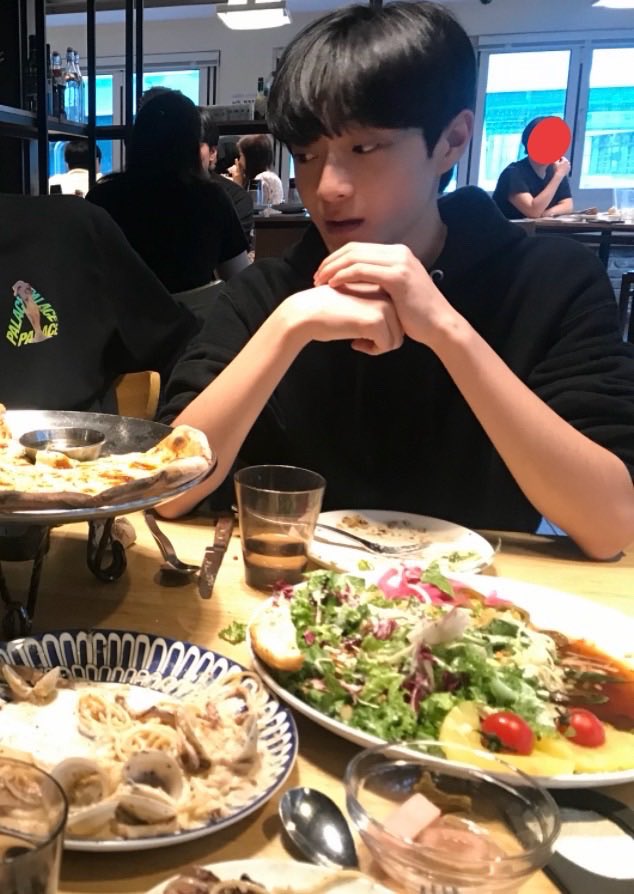 p4ge311's tweet photo. 동화 중2 과사 신작떴다 😍 https://t.co/AgA9TrtAZX
