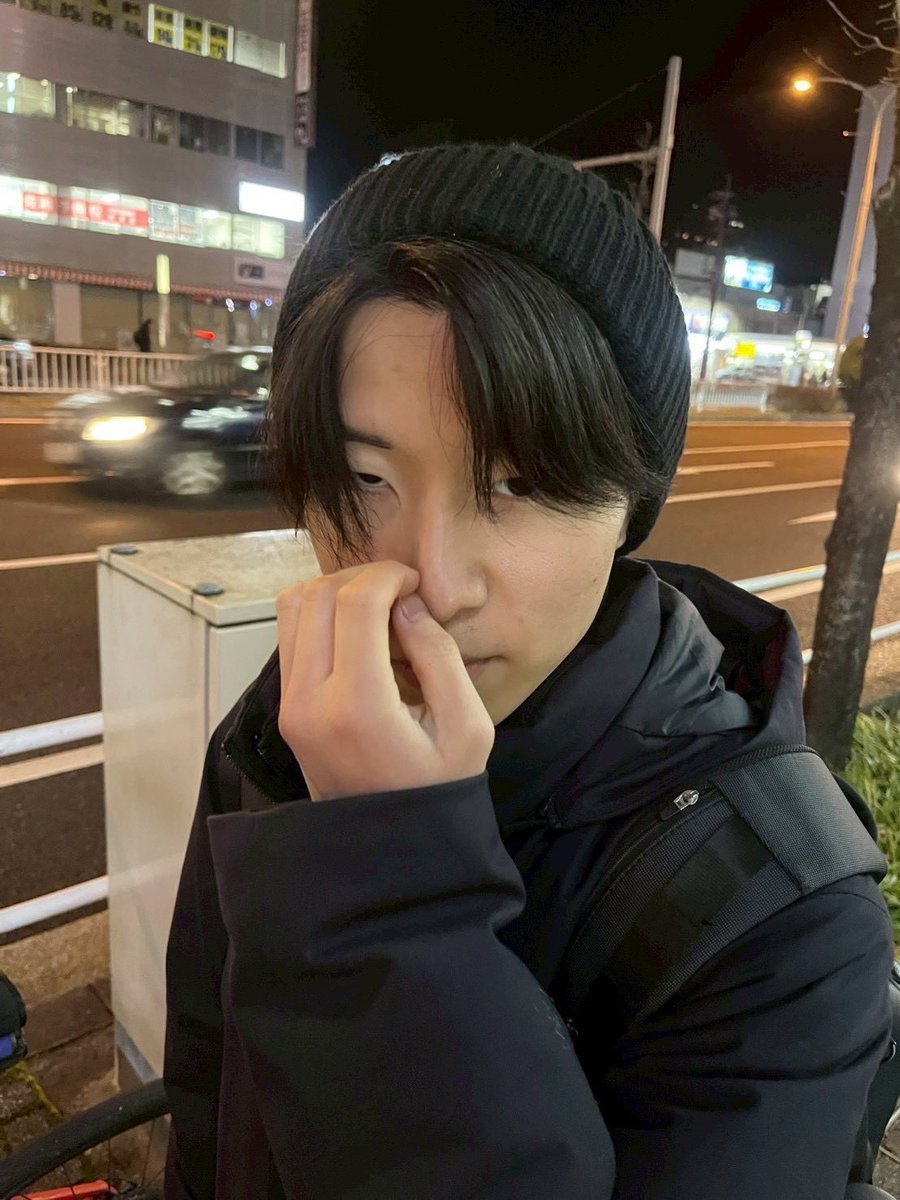 meidaibuken's tweet photo. 【La,585 ばんちー】

🧀ちー様
舞研で手に入れたものが1番多そうなお兄さん。賢いと非常識が同じ比率。実家は彼のことを海外留学を控えた、バドミントンサークルのエースと信じきっているらしい。 https://t.co/ntWeYSNb5I