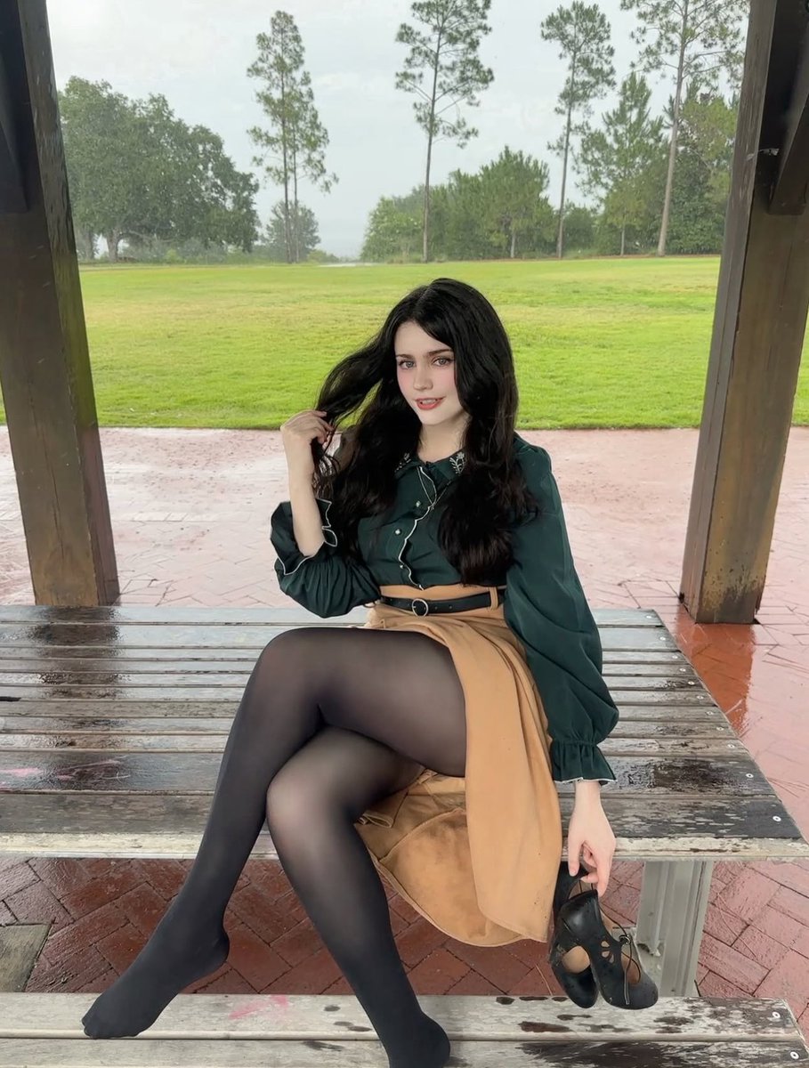 Adina Luna tweet media