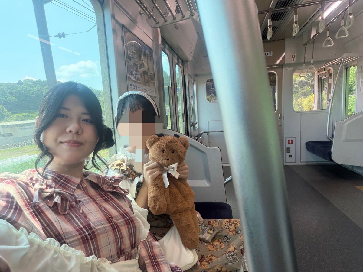 meidaibuken's tweet photo. 🫧かやの
基本的に舞研女間で起こる全ての問題は彼女が解決してくれる。そう信じきっているため、後輩女子は座っていいですか？立っていいですか？と些細な事でもかやのに確認を取ってしまいがち。手綱を握るみんなのママ。 https://t.co/nxrwISRg6W