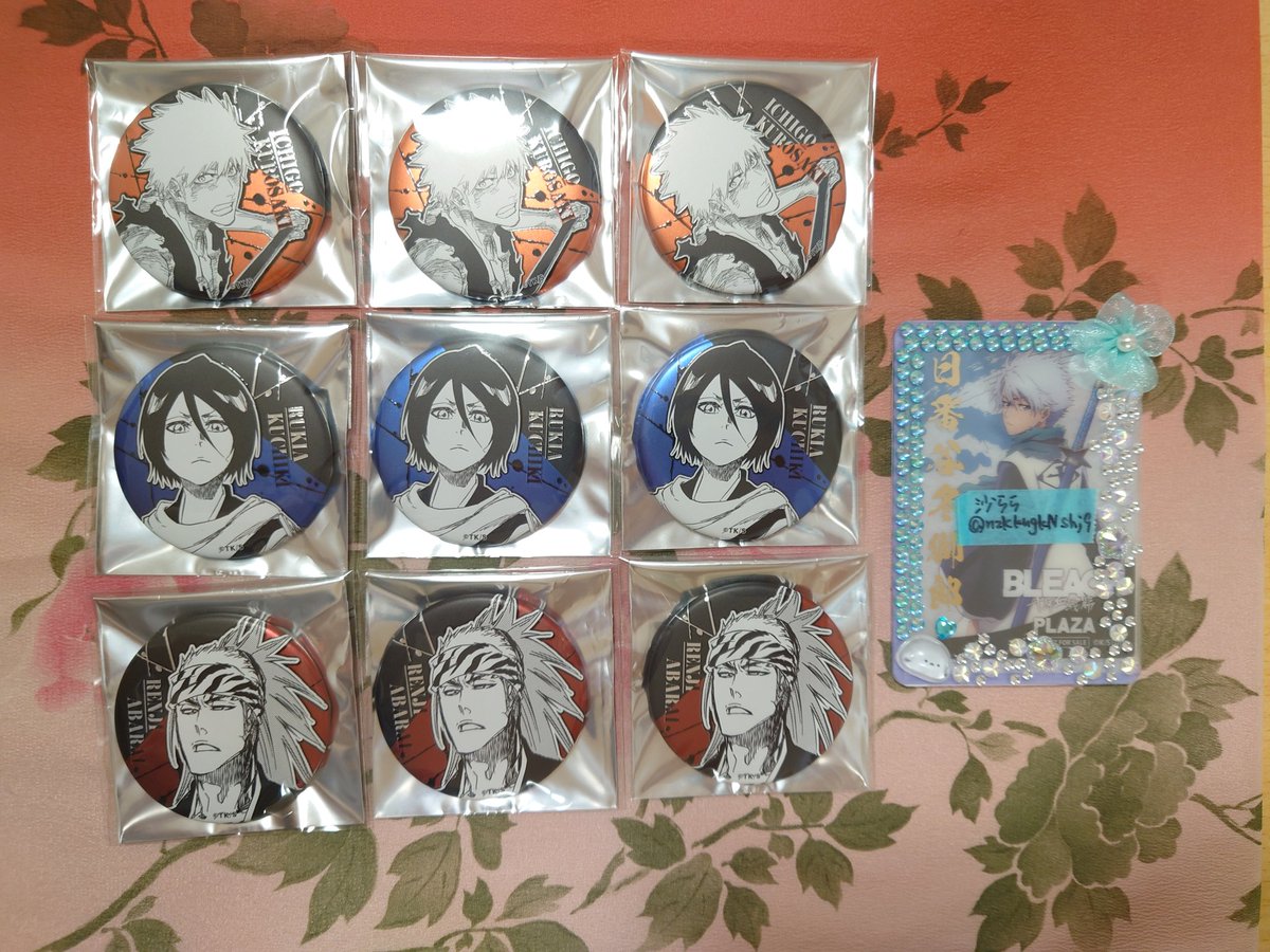 nzKkngkNshj9's tweet photo. 【BLEACH　交換・譲渡】
デコレクション缶バッジ　第2弾　デコレ缶

譲　一護、ルキア*、恋次*、浦原、藍染、石田*、バズビー*、ハッシュヴァルト*

求　同種 日番谷（日番谷同数以上含む場合白哉も可）

☆日番谷買取募集中（画像5、固定参照）

*のみ異種日番谷、譲渡可能
→ https://t.co/OXBR2khi11