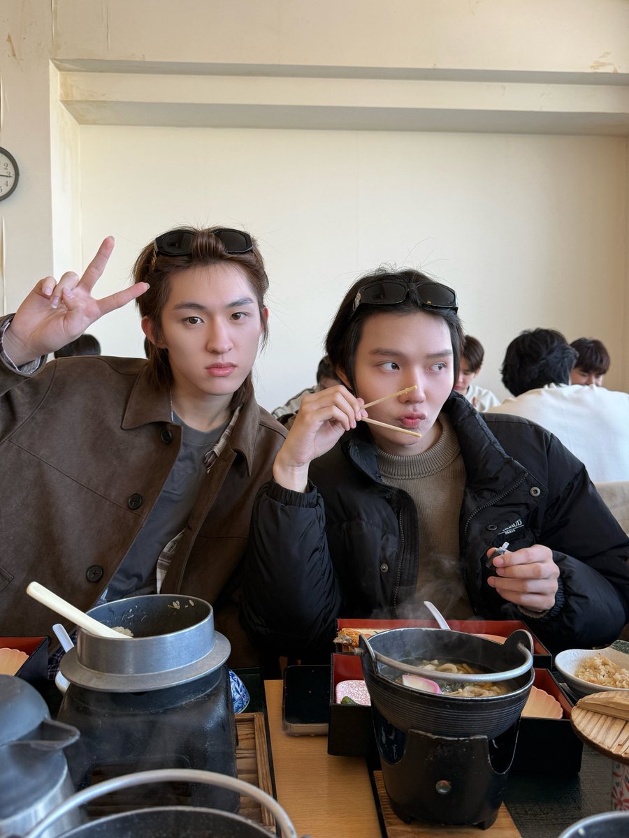 nch2811's tweet photo. เกิด แก่ เจ็บ รักหมวยเล็กหมวยใหญ่ 💖☺️
#nampingster #kongjiro https://t.co/ZtXLYHC8jO