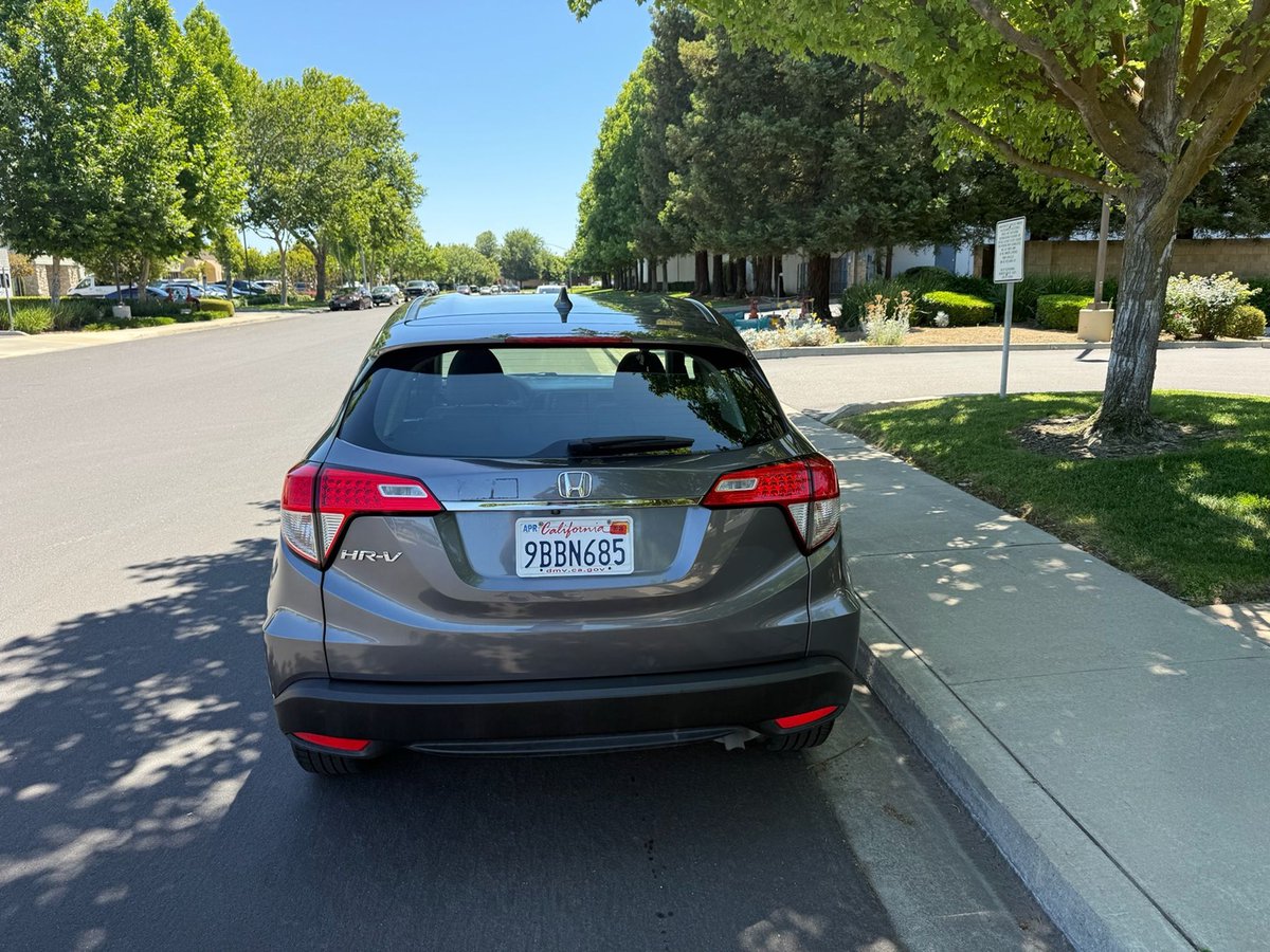 Mprestige9's tweet photo. 2020 HONDA HR-V   Check out our new inventory: https://t.co/5PzeKYwue0 Discover the thrill of the open road with the 2020 HONDA HR-V. This versatile SUV blends style and comfort, making every journey https://t.co/s5A6HxBSFj