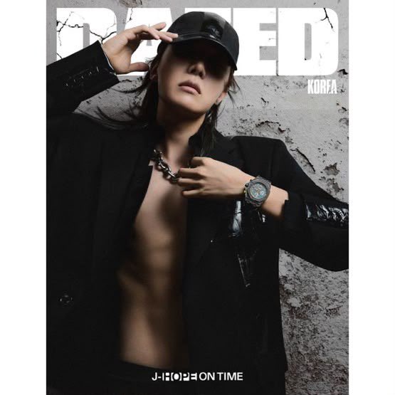 Hermosaloves00_'s tweet photo. DAZED MAGAZINE 
JHOPE FEATURED 

✨SERIES  : ON LOVE / ON TIME / ON SUNLIGHT 
✨EST Berat : 400 gr / pcs 
✨Harga 
Per pcs : 325.000
Per set : 960.000

ETA INA : Pertengahan Agustus 

Yang mau bisa cek di link bio kita <//3 https://t.co/UTSccOhwpV