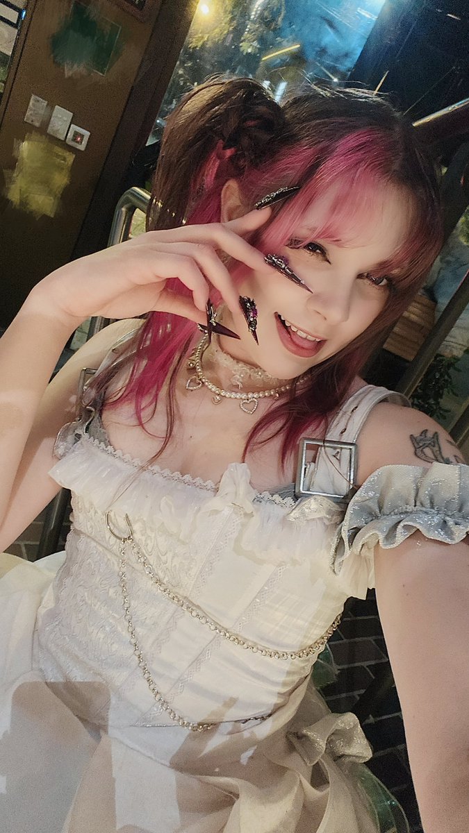 CosmicBatt's tweet photo. Thank you IDOL NEXUS!! 💜 

Thank you for having us and for bringing all of your energy! Let's keep it up for the rest of the weekend okay? ↜₍^  -༝-^₎

#acemetric #overseasidol #海外アイドル #アイドル #海外 #ネットアイドル https://t.co/WrG4OM1sPz