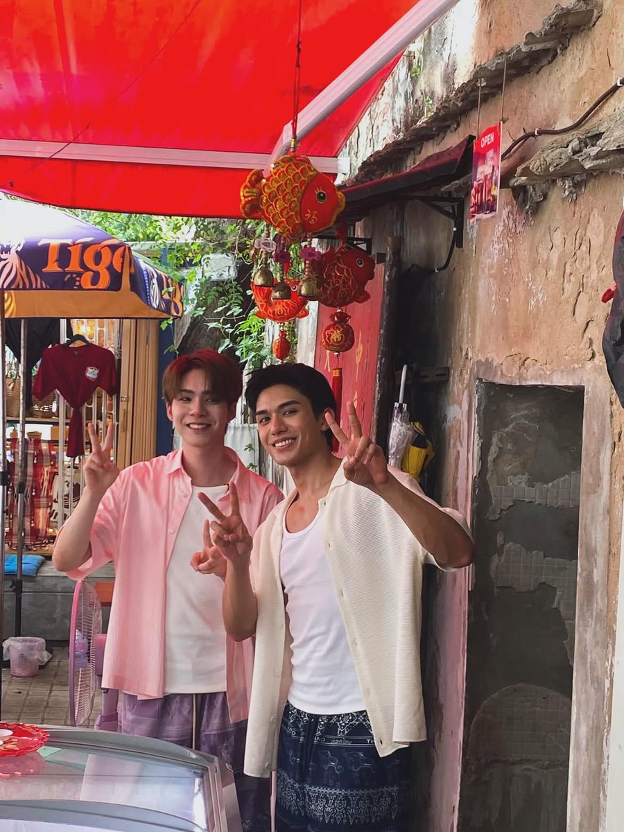 bleuvhielle's tweet photo. can't wait for this content😭

#netsiraphop #jj_rcp #NETJJ https://t.co/alIc9jsQxZ