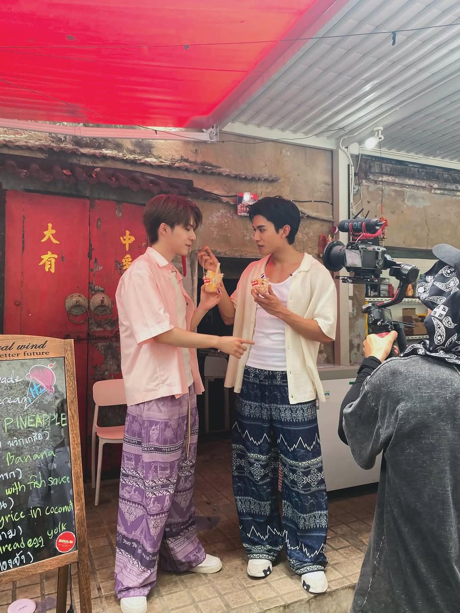 bleuvhielle's tweet photo. can't wait for this content😭

#netsiraphop #jj_rcp #NETJJ https://t.co/alIc9jsQxZ