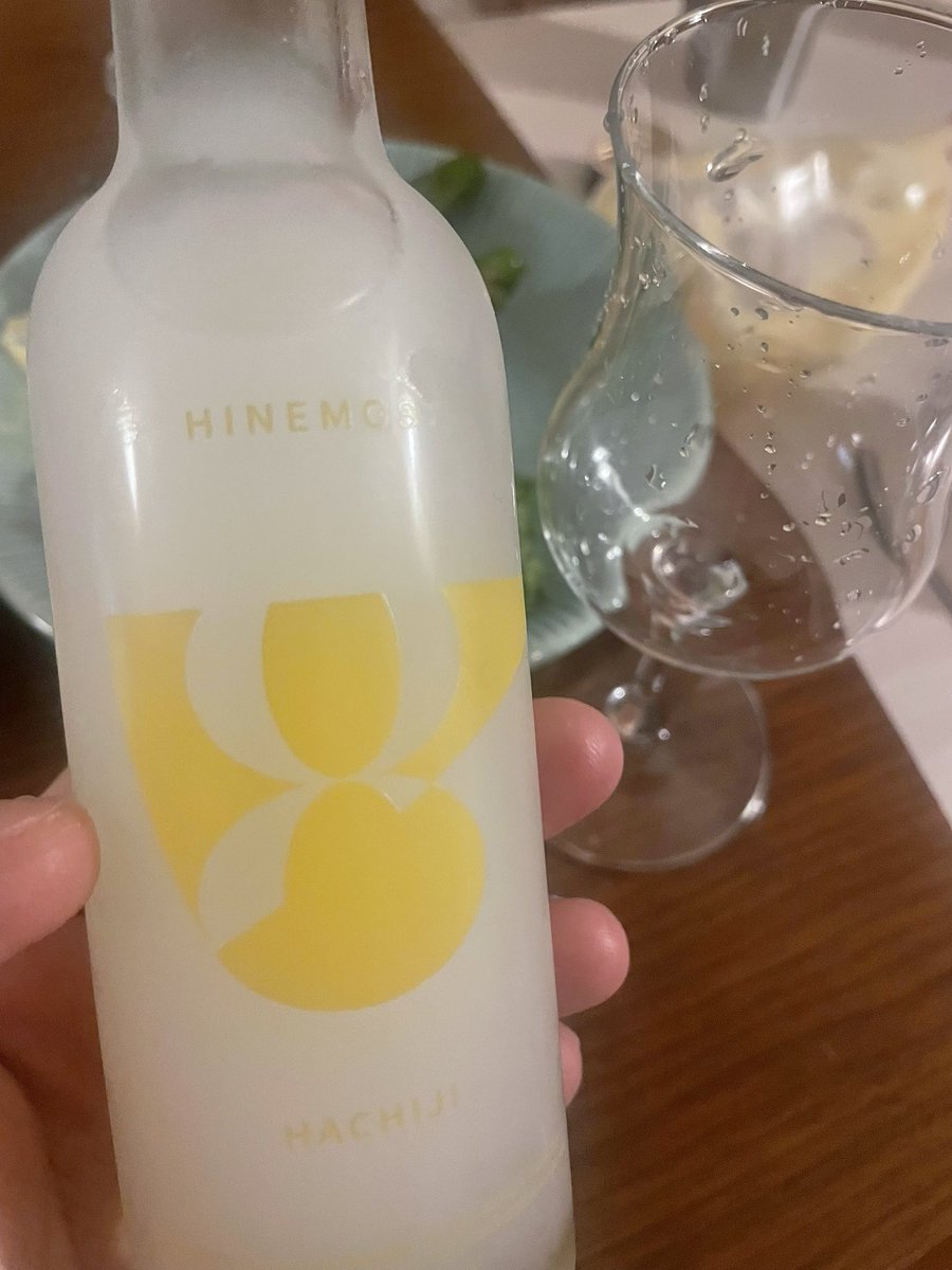 sano_onon's tweet photo. イケてる日本酒頂いた^_^ https://t.co/6m4UFTMFmR