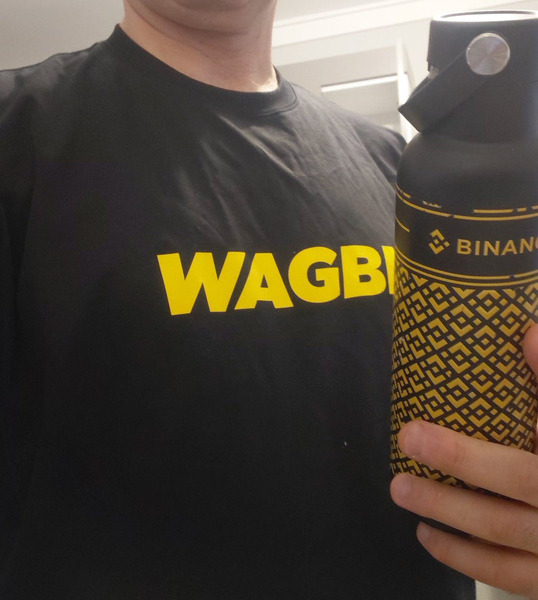 CDertlee's tweet photo. Year 2019, started  using Binance TR, met Cz soon, unforgettable...@BinanceAngels #BinanceTurns9 https://t.co/W6XoEJtOBo