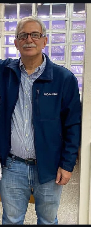 sinohepallotta's tweet photo. Aquí está el "profe" y además es chavista (para sorpresa de nadie).

Funa máxima! https://t.co/lNkw2aIOWN