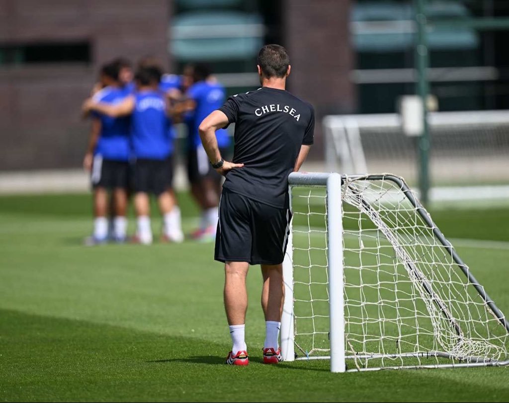 Ouy_Villa's tweet photo. ชอบรูปนี้ 💙 #CFC https://t.co/HRpwyYhgov