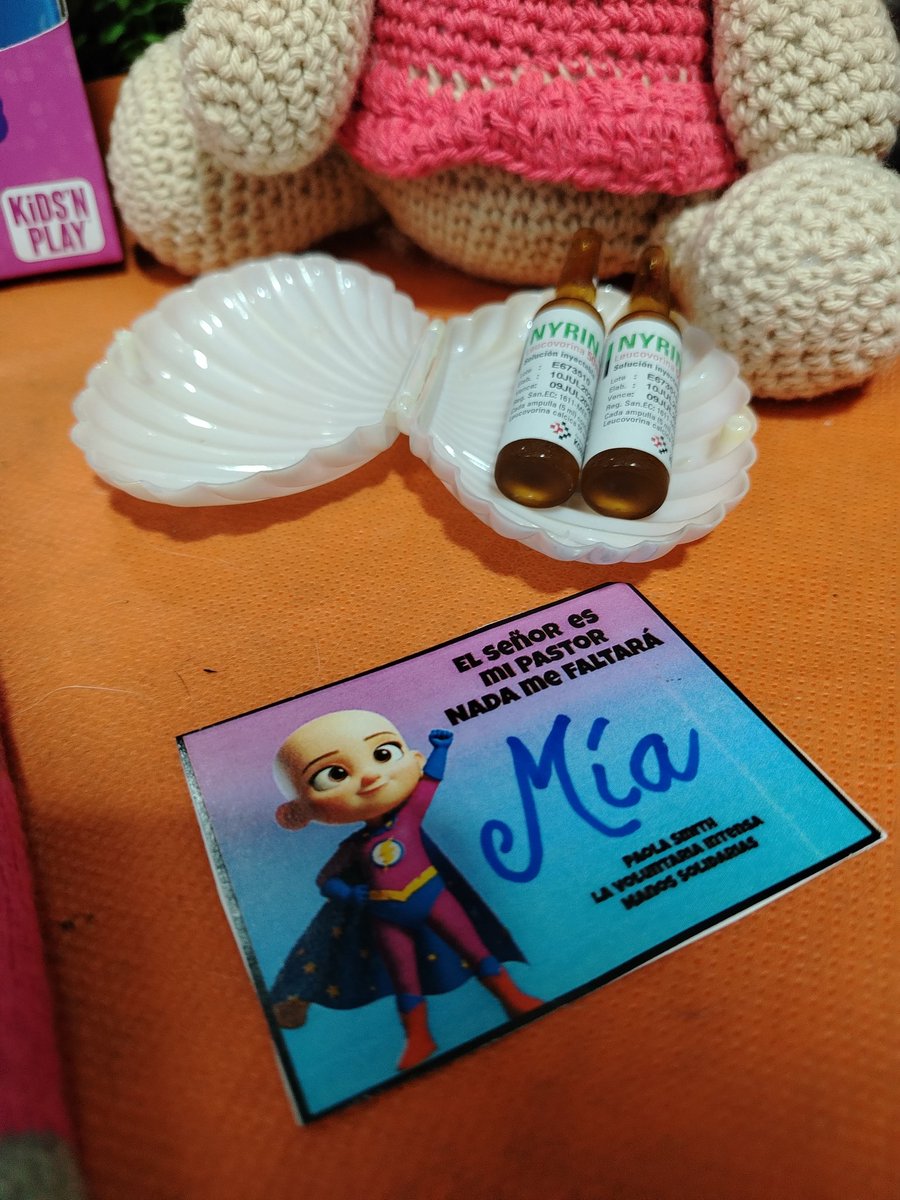 PaolaSmith2812's tweet photo. Amando mi labor de esta manera ❤️🎗️🏥🙌🏽 22:33 llegamos a valiente Mía con mucho amor ❤️ Muchas gracias #teamleucovorina por ser parte de su dura lucha contra la #leucemia #soylavoluntariaintensa 🙋🏽🎗️🏥🙌🏽❤️ #RT https://t.co/exFCzfUuMS