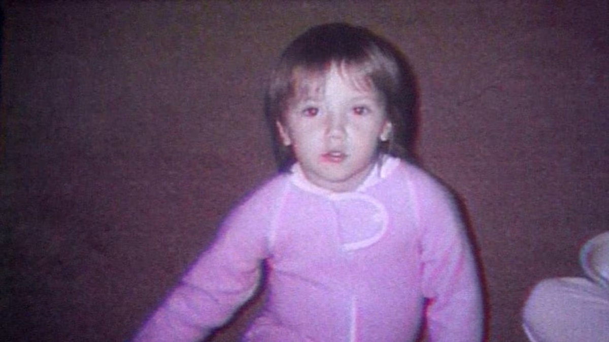 LCDS_2's tweet photo. 🚨CASEY BOHUN WAS ONLY 3 YEARS OLD WHEN SHE DISAPPEARED… AND APPEARED IN THE ZANDVOORT PEDOPHILE RING FILES.

On August 5, 1989, Casey Rose Bohun, just 3 years old, disappeared from her home in Delta, British Columbia, Canada.

The last time she was seen, she was sleeping in her bed at 5:38 a.m. By 9:30 a.m., she was gone. She was never seen again.

Four years later, a witness claimed to have seen her in Kamloops, but the investigation stalled. In 2001, Casey's mother committed suicide by jumping off a bridge. The case was practically closed.

In February 2004, biometric analysis confirmed that Casey appeared in the photographs on the Zandvoort pedophile ring's CD-ROM.

The comparison confirmed a 90% match. Her image was part of the archive of one of the largest child pornography networks uncovered in Europe.

A 3-year-old girl who disappeared in Canada ended up in the files of an international pedophile network based in the Netherlands. Someone abused her, photographed her, and distributed the images within that network.

Casey Bohun was not just a missing child. She was yet another victim of an international abuse network that operated with impunity and whose evidence continued to surface years later in files that European authorities refused to share promptly.