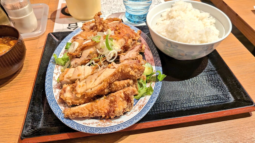 _have9_nC's tweet photo. 私が最後に見た時から250円ほど値上げした食べ物を実食 https://t.co/RuTKr9nxHT