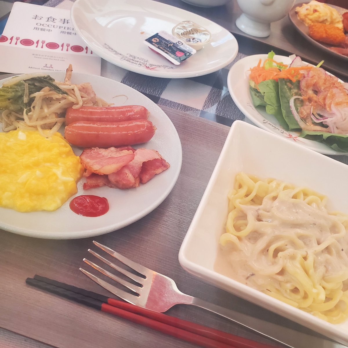 mdk_nkn's tweet photo. 昨日の仕事中からずっとホテルのビュッフェ行きたくて探しながら寝て起きれたら行こってなって朝起きて動物園行く？ってなって行き先を上野に変えて朝ごはん食べて動物園に行くなど https://t.co/aq9I5TKdJ2