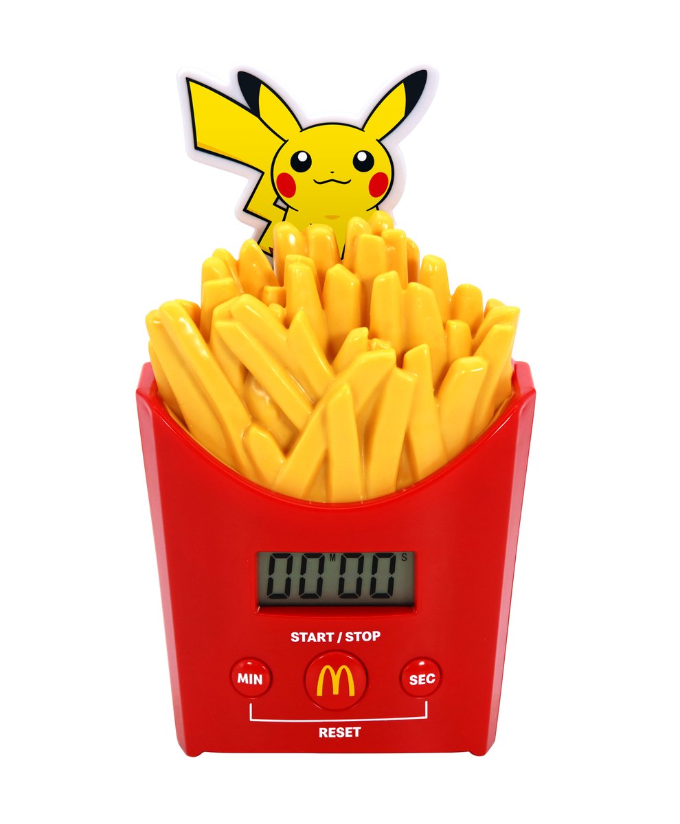 oricon's tweet photo. マクドナルド「ポケモン夏マック」
「ティロリ♪」ピカチュウ飛び出す
《ポテトタイマー》ほかグッズ発表🍟
https://t.co/kKvZ6Ch5mJ
⠀
🛍️サマーチャンスバッグ《3900円》
・とびだすピカチュウ ポテトタイマー
・カラーチェンジカップ
・ジッパーポーチ
・無料券3910円相当
・マックカード500円分 ※10個に1つの確率