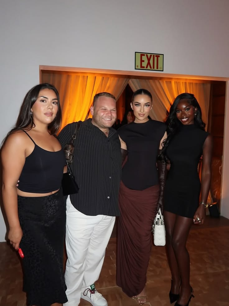 777mars_'s tweet photo. this tan was everythinggg 😍😍 https://t.co/MELNZ8He4D