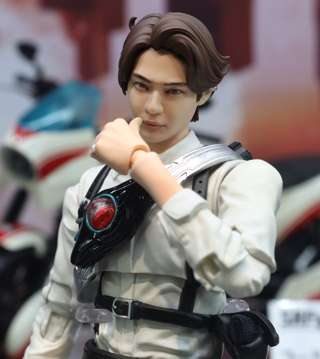 sht_raito's tweet photo. S.H.Figuarts 万津莫 https://t.co/6nSGuiTUWN