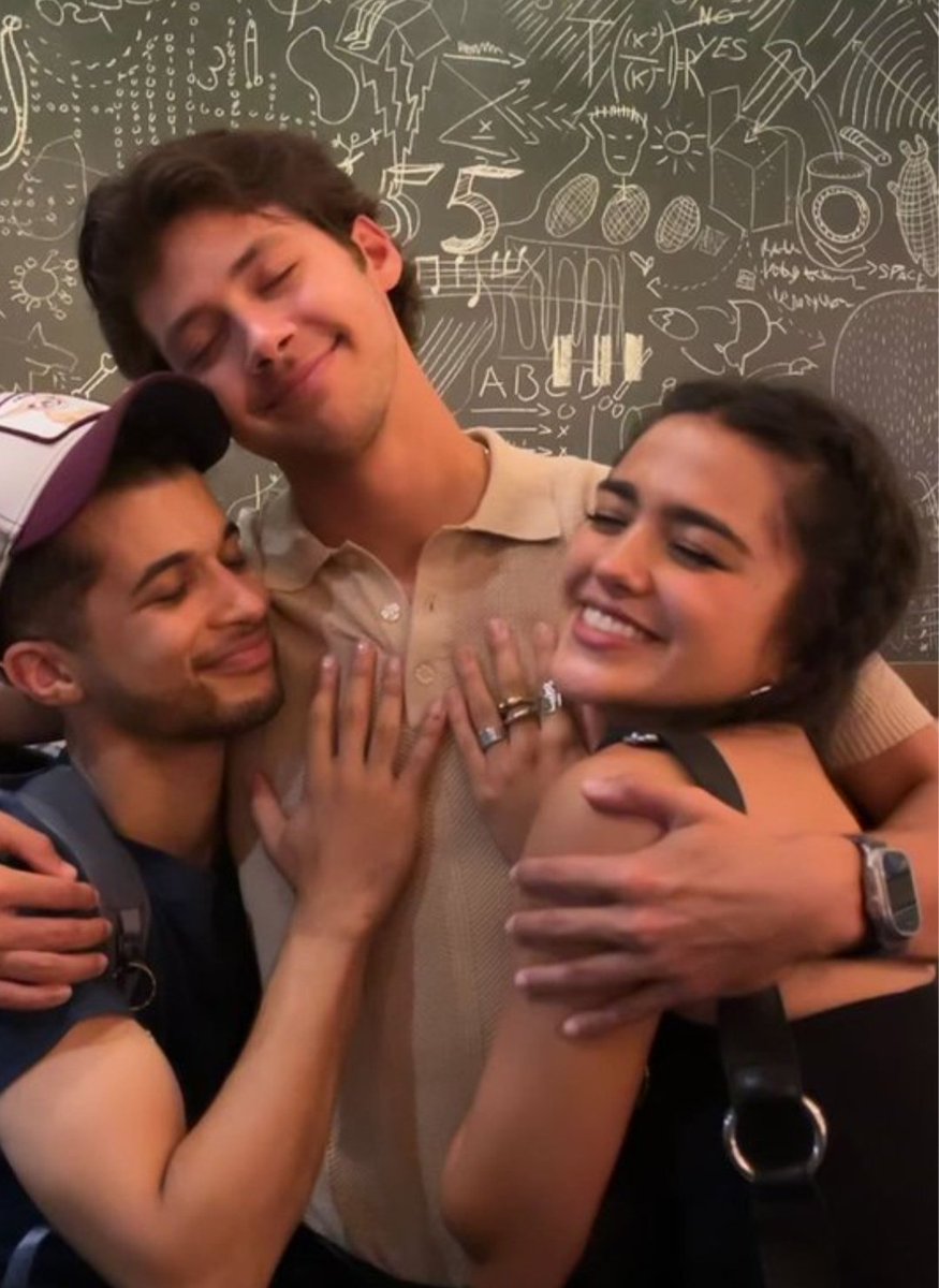 arunazoevaa's tweet photo. ini hehe, waktu Matt nyamperin Maia &amp; Jordan🥹🤏🏻 https://t.co/FOQKp2ocM6