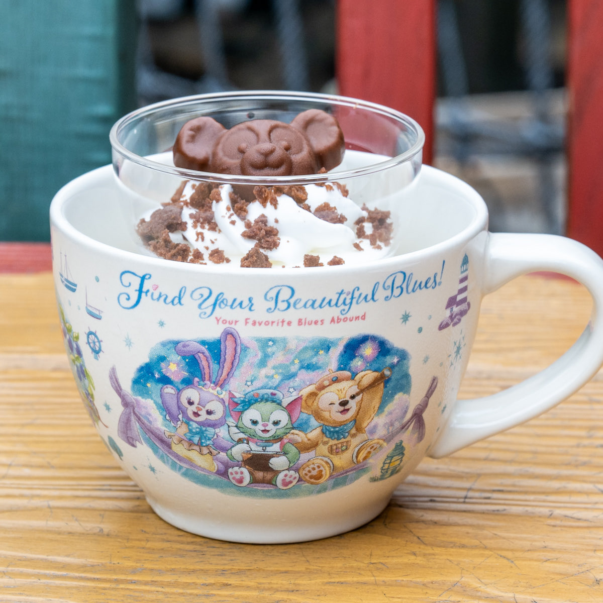 MezzoMikiD's tweet photo. かわいいスーベニアカップ付き！
東京ディズニーシー「ダッフィー＆フレンズのファインド・ユア・ビューティフル・ブルー！」第2弾 紅茶パンナコッタ＆ミルクムース提供中☆
 https://t.co/Dpfl8zzdf3 https://t.co/dorTnW0kG3