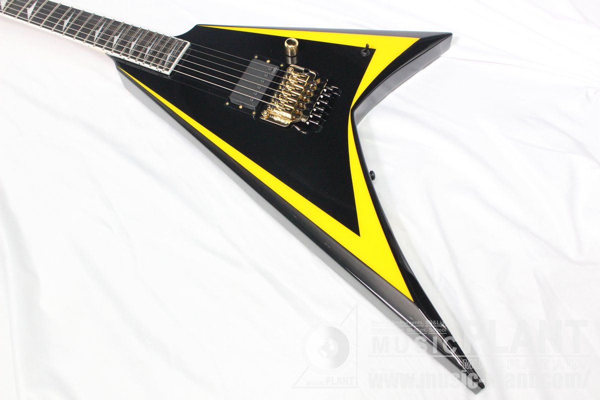 musicplant's tweet photo. 【土浦店】新着情報！
EDWARDS E-ALEXI ARROW HEAD Black with Yellow Stripe入荷！
Alexi Laihoのシグネイチャーモデル！
税込価格¥ 258,500-
https://t.co/2XFpXBkCWH
#MP新着 #Alexi #ChildrenofBodom #チルボド #ESP #EDWARDS ＃エレキギター https://t.co/qbX5wIM2GX