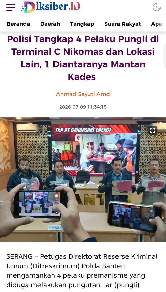 CkdHumas's tweet photo. SERANG – Petugas Direktorat Reserse Kriminal Umum (Ditreskrimum) Polda Banten mengamankan 4 pelaku premanisme yang diduga melakukan pungutan liar (pungli) terhadap pedagang dan sopir angkutan umum https://t.co/AahT8jZojh