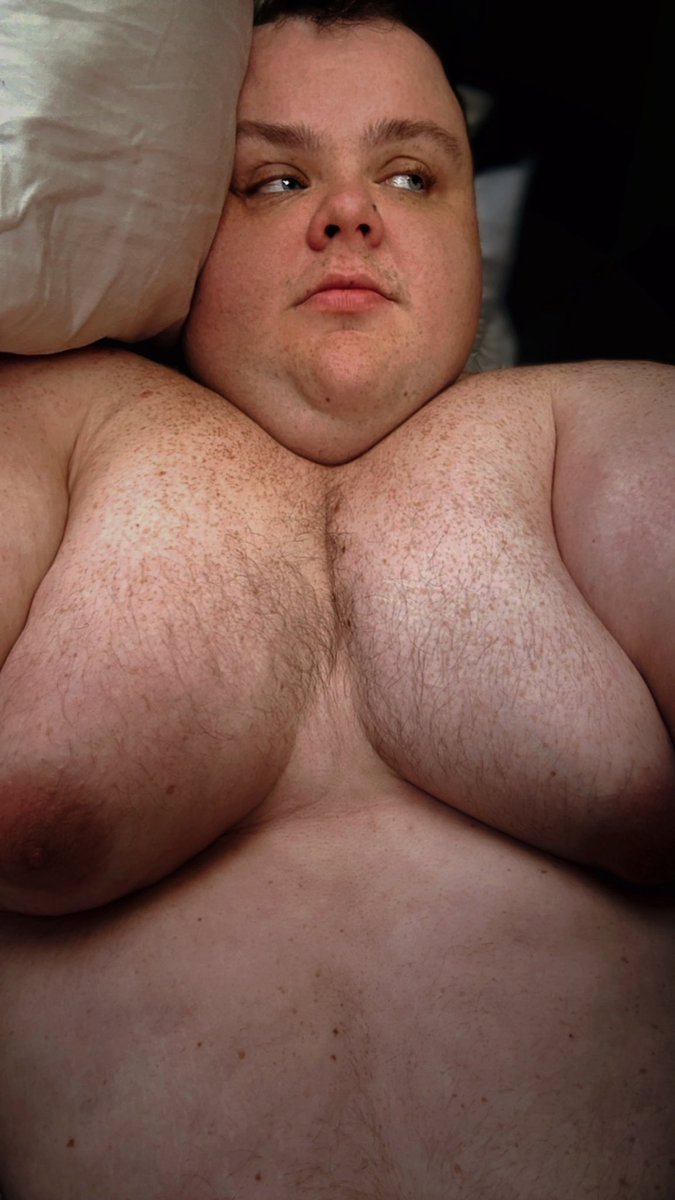 TheRottenPig's tweet photo. #BigMoobs https://t.co/KOQ3cEjkZ9