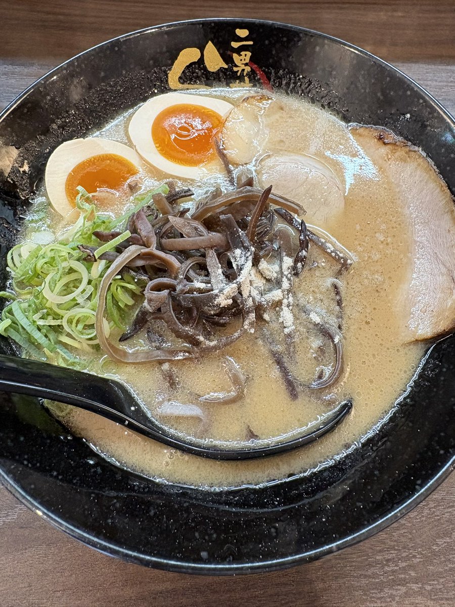 TON1492's tweet photo. 豚骨ラーメン食べました。 https://t.co/CRMQYlB7MP