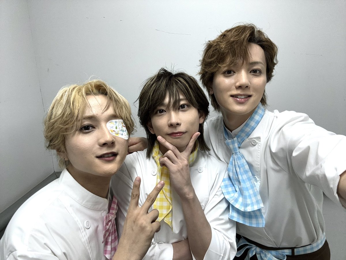 ichigo_shiota's tweet photo. 『ACTORS☆LEAGUE』Collabo Cafe
in SWEETS PARADISE🍽️

来店イベント2日目
ありがとうございました✨️

今日もとっても幸せな日になりました‼️
皆様が楽しんでくださることが
喜びになっています😊

明日で来店イベント最後ですが、
最後の最後まで楽しみ尽くしましょう🤩

#アクターズリーグ☕️ https://t.co/v5jpeMSQ7y