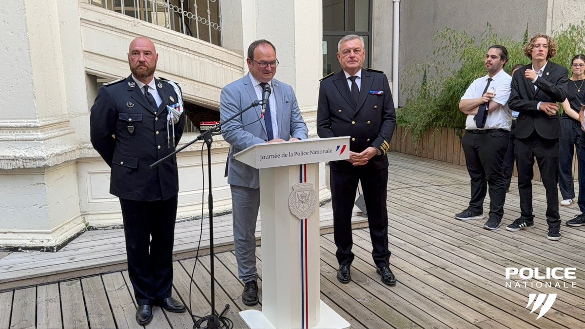 Police Nationale 42 tweet media