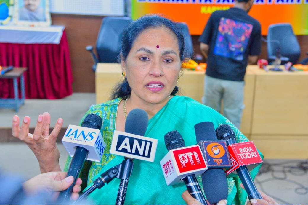 ShobhaBJP's tweet photo. Held a press conference today at the BJP State Office, Jagannath Bhavan, condemning the Karnataka Congress government's move to issue Permanent Resident Certificates (PRCs), which undermines the constitutional principle of One Nation, One Citizenship.

While the Special Intensive Revision (SIR) is underway, the state govt is proceeding with the issuance of PRCs. This is used to regularise illegal Bangladeshi immigrants, and raised concerns about migration into Bengaluru and other parts of Karnataka following the Bihar and West Bengal elections. Congress is encouraging BLOs to conduct mass SIR enumeration form filling while simultaneously pursuing the PRC process.

Instead of strengthening verification, the govt is pursuing appeasement politics at the cost of national security and the integrity of the electoral system.

@BJP4Karnataka