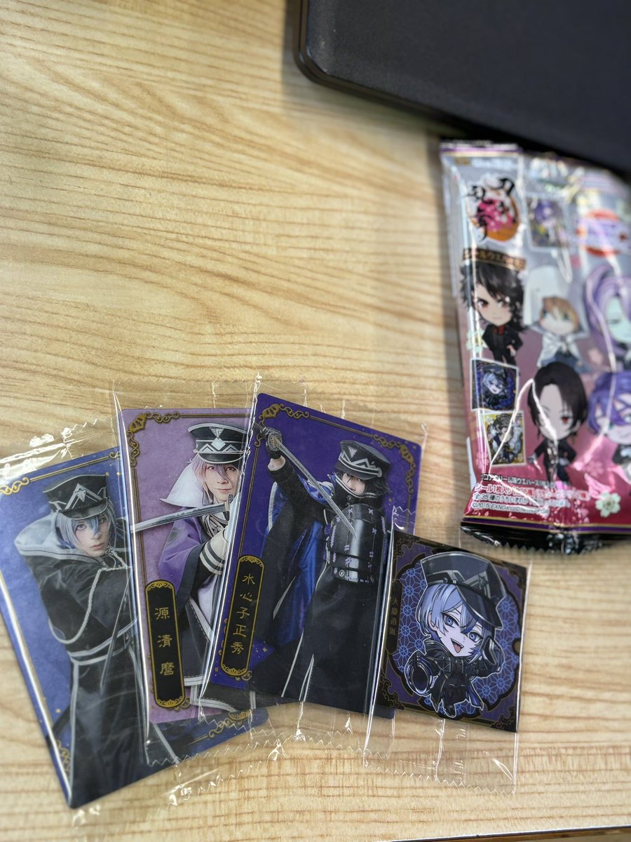 sinsiosi's tweet photo. ﾄｯﾓがお菓子のお礼にくれたの！
大慶!!!! 
おうちのてんえどちゃんに会わせないと‼️ https://t.co/jYLjGX21cc