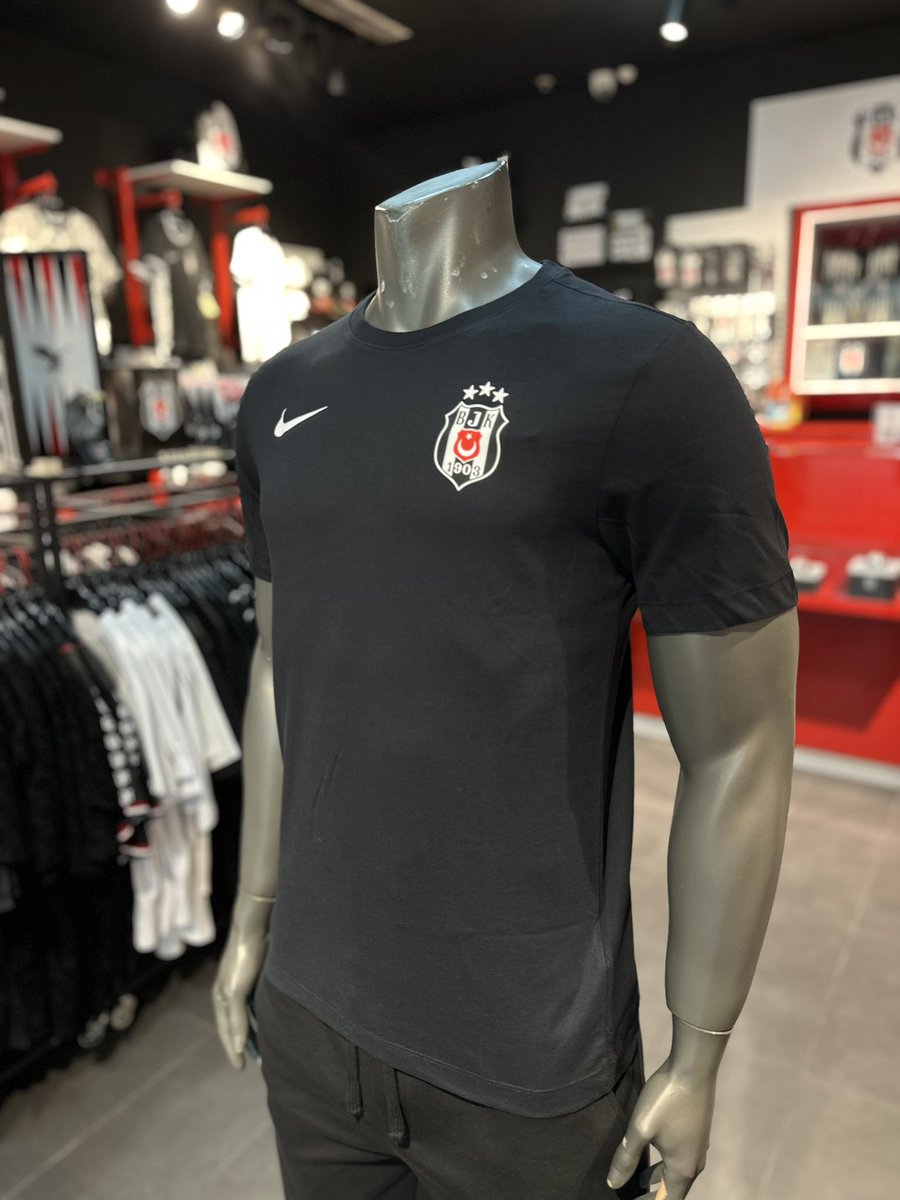 krtlyvsbursa's tweet photo. NIKE BEŞİKTAŞ SİYAH T-SHIRT 26-27  CW6950

2.199,00₺

#beşiktaş #kartalyuvası #besiktasliyiz https://t.co/8u0LnY3Dn1