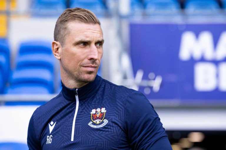 DragonSportsWal's tweet photo. Missed Opportunity for Penybont as Rhys Griffiths Admits to Hardest Decision Over Venables Withdrawal 

⚽🏴󠁧󠁢󠁷󠁬󠁳󠁿🇪🇺🏆🟦⬜️👇👇👇

✍️ @writescarlfield 

https://t.co/8gY6T3UxrE https://t.co/qwWjSdQmFT