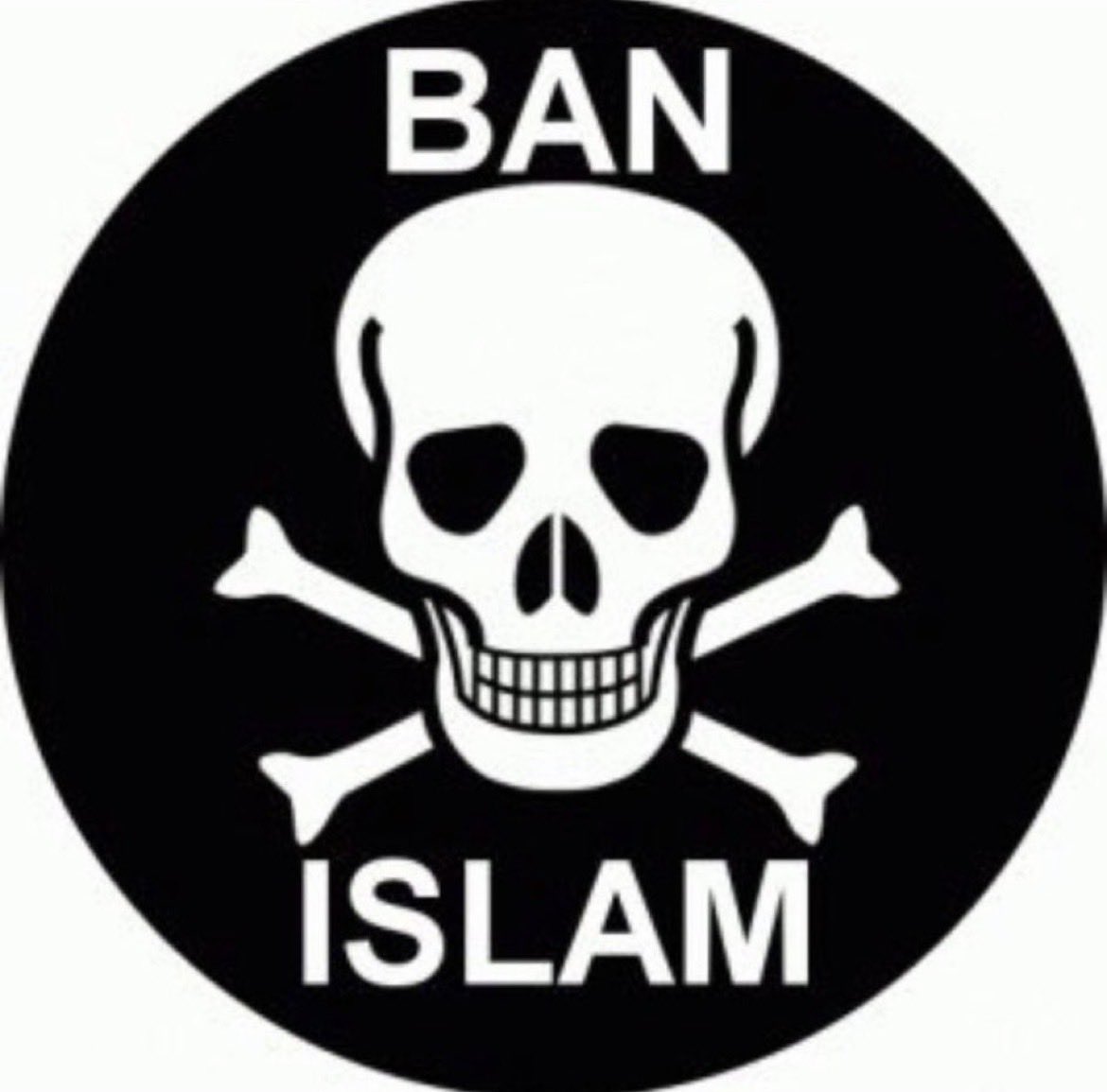 KananLp's tweet photo. @PeterBorbe Dieser reudige kult gehört verboten und vernichtet https://t.co/s8aTrOanCg