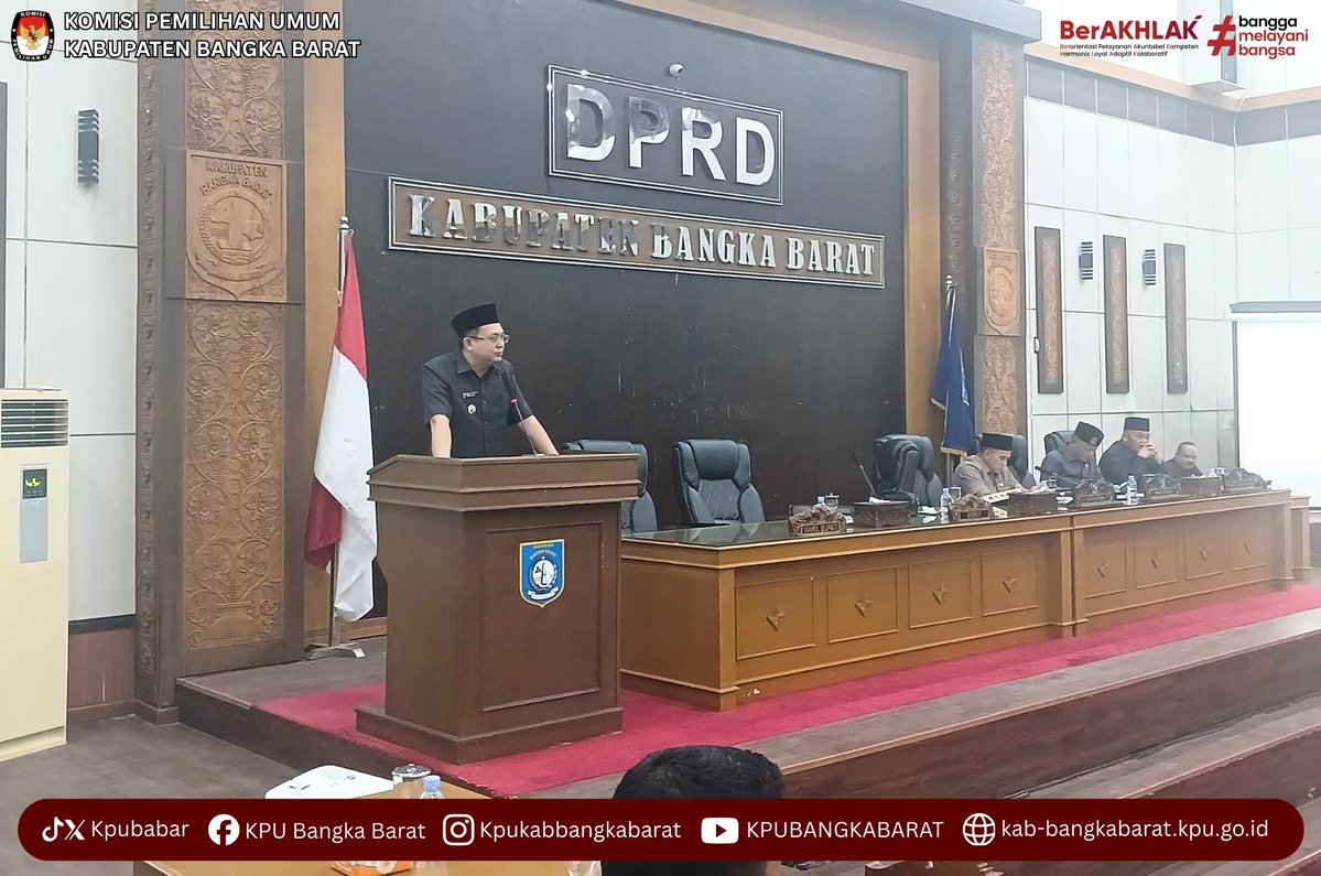 kpubabar's tweet photo. Mentok - Ketua Komisi Pemilihan Umum (KPU) Kabupaten Bangka Barat, Bapak Kadir Jailani, S.H.I., menghadiri Rapat Paripurna DPRD Kabupaten Bangka Barat dalam rangka penyampaian rekomendasi atas Laporan Hasil Pemeriksaan (LHP) Badan Pemeriksa Keuangan (BPK) RI, Jum'at (10/07/2026). https://t.co/FZTjegWzSW