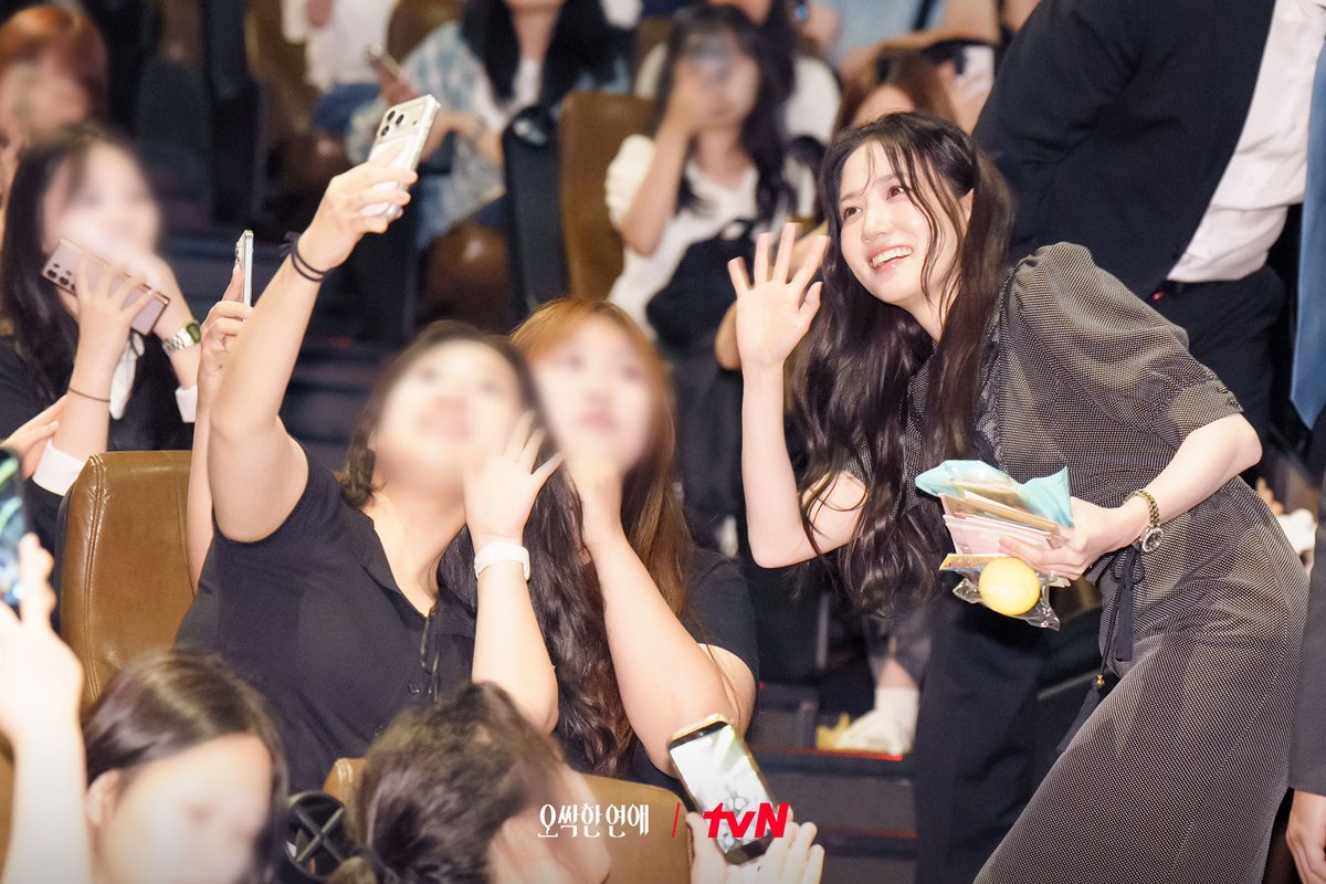 CJnDrama's tweet photo. 💌레이나 호텔에 방문해 주신 모든 고객님들께 감사드립니다🏨
함께해 주신 고객님들 덕분에 더욱 특별한 순간으로 완성되었습니다.

오싹함과 설렘이 가득했던 레이나 호텔 초대 현장💓
고객님들과 함께여서 더욱 빛났던 특별한 하루✨

아쉽게 함께하지 못했던 고객님들도
7월 18일 토요일 밤 9시 10분 tvN에서 레이나 호텔 체크인할 준비되셨죠?👻

좌충우돌 오컬트 로맨스 <오싹한 연애>
7/18 [토] 밤 9:10 첫 방송ㅣtvN

#tvN #오싹한연애 #SpookyinLove
#박은빈 #양세종 #옹성우
#즐거움엔20tvN #스트리밍은TVING