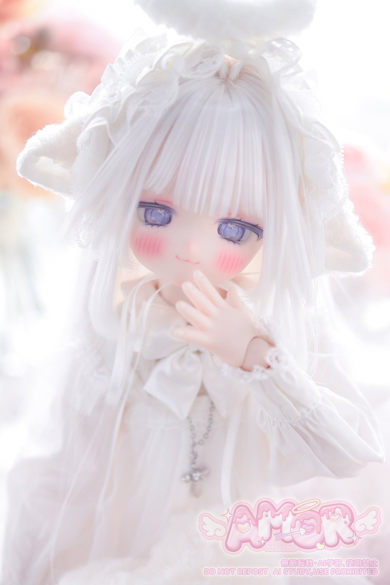 Clm13Sh9's tweet photo. 日曜日の22時頃までおうち探しをしています⊹ ₊ ˚ 🐑 ⸝⸝ ♡
今回はアイのデザインに合わせてアイラインを描いてみました🌟
雰囲気を気に入ってくださった方に、お迎えいただけたら嬉しいです๋࣭^っ  ̫ ᴗ^💭
https://t.co/JXqL5wiGOq

#まるどーる #まるアイ
#MDDはいいぞ https://t.co/K46gKMsWXt