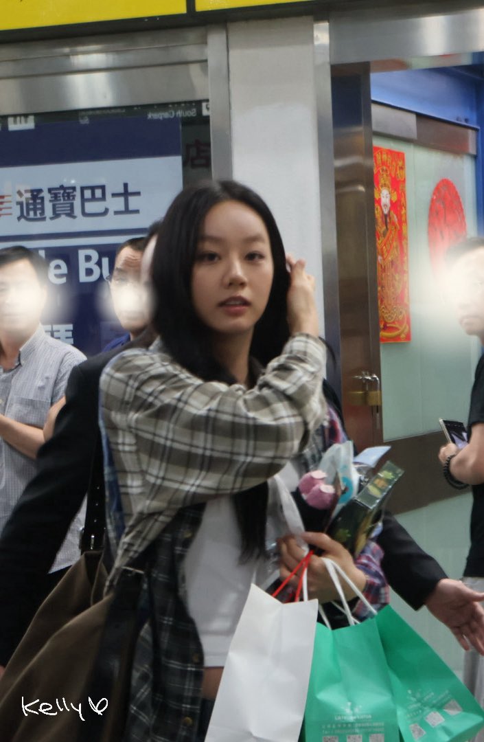 Kellylovehyeri's tweet photo. 260710 마카오 도착 🛬
내일 만나🫶🫶🫶
#혜리 #Hyeri #이혜리 #그대에게드림 https://t.co/Q6aQYPyuAS