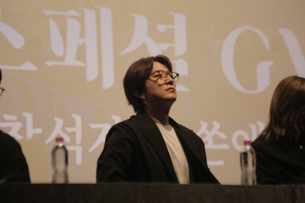 THORNrani's tweet photo. 흐흐 https://t.co/d7yQoD4wsc
