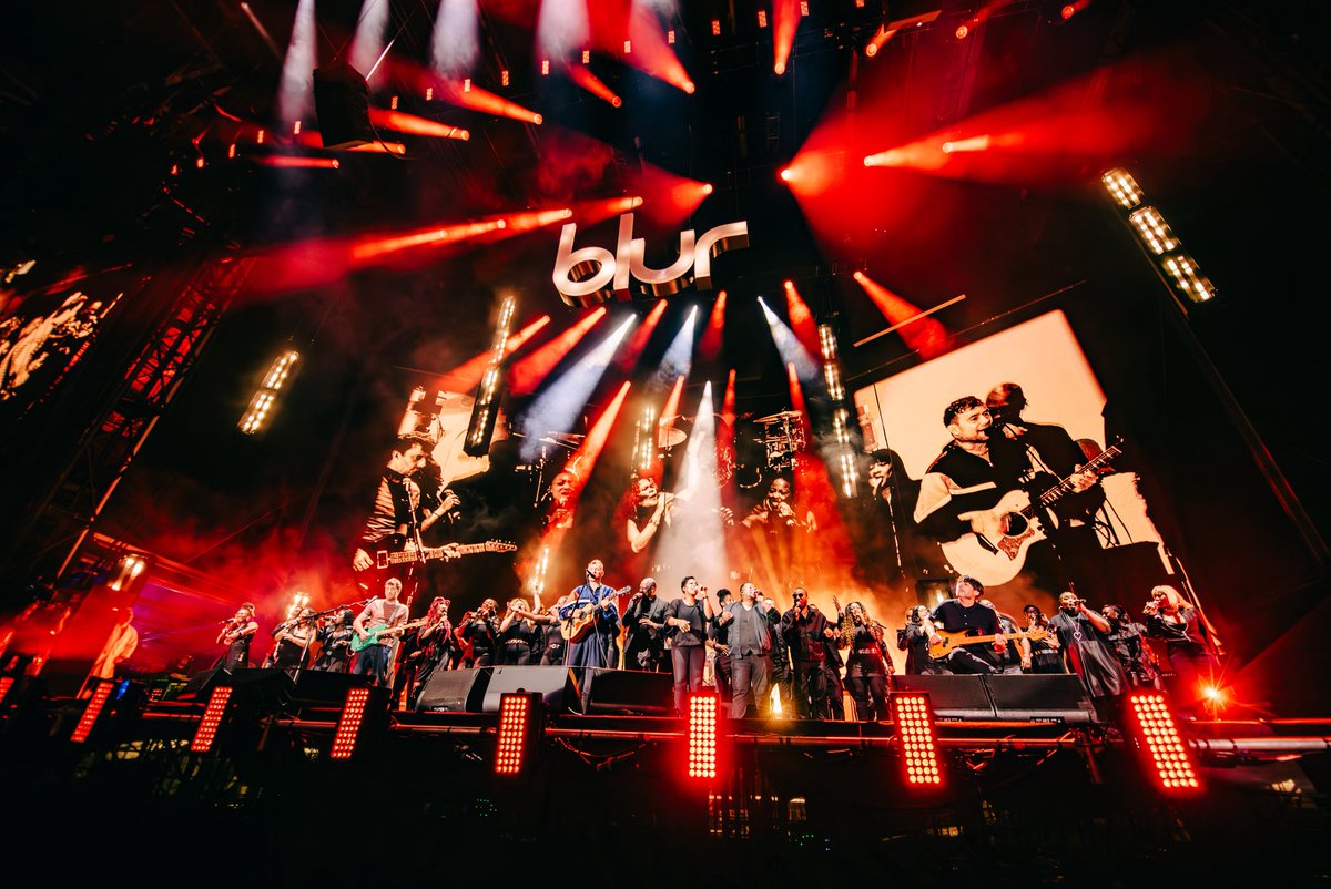 blurofficial's tweet photo. Two nights at Wembley Stadium, 2023. 

Photos by Phoebe Fox, Tom Pallant and Luke Dyson. https://t.co/OHbFuHbtu4