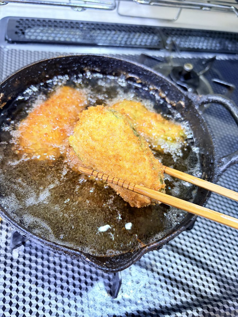 kenken0965's tweet photo. 夕飯の準備中 https://t.co/9lj8WPolxY